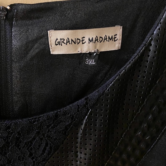 Grande Madame faux leather look black midi dress - size 3XL - Picture 2 of 10